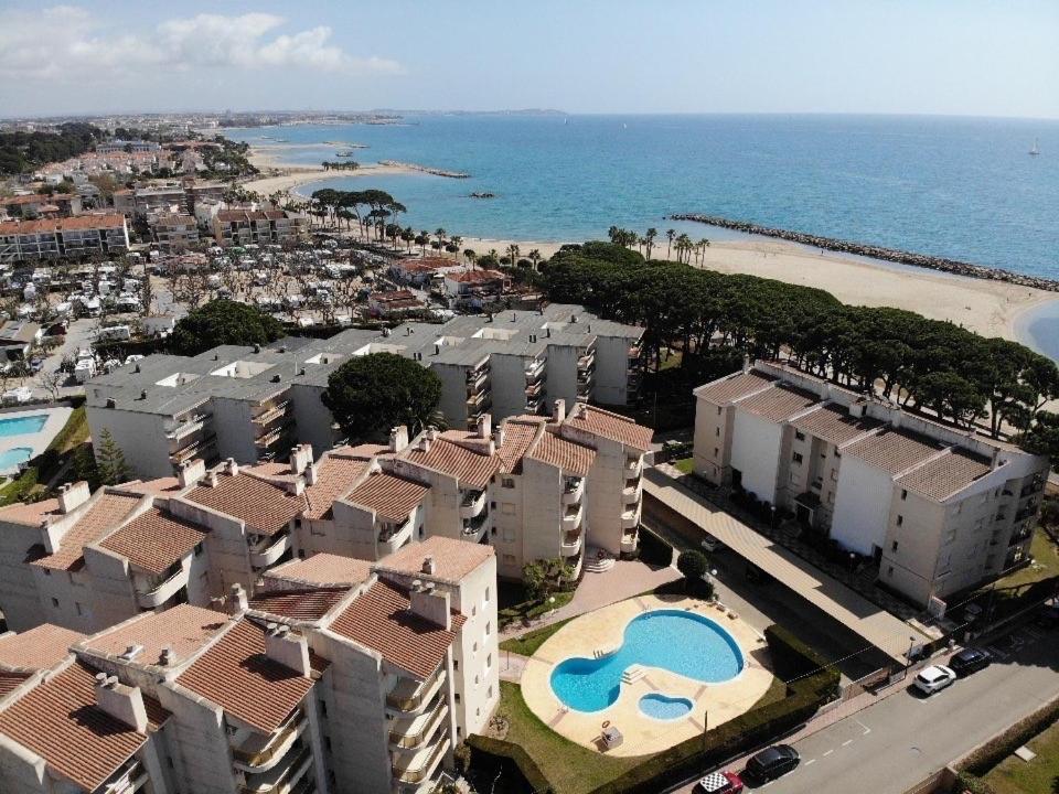Vitaly Beach Cambrils Exterior photo